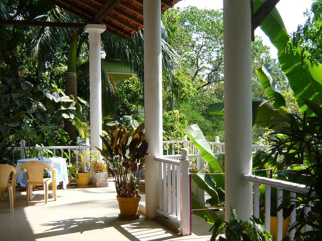Michele'S Garden Bed & Breakfast อันจูนา ภายนอก รูปภาพ