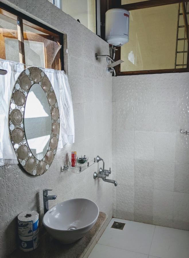 Michele'S Garden Bed & Breakfast อันจูนา ภายนอก รูปภาพ